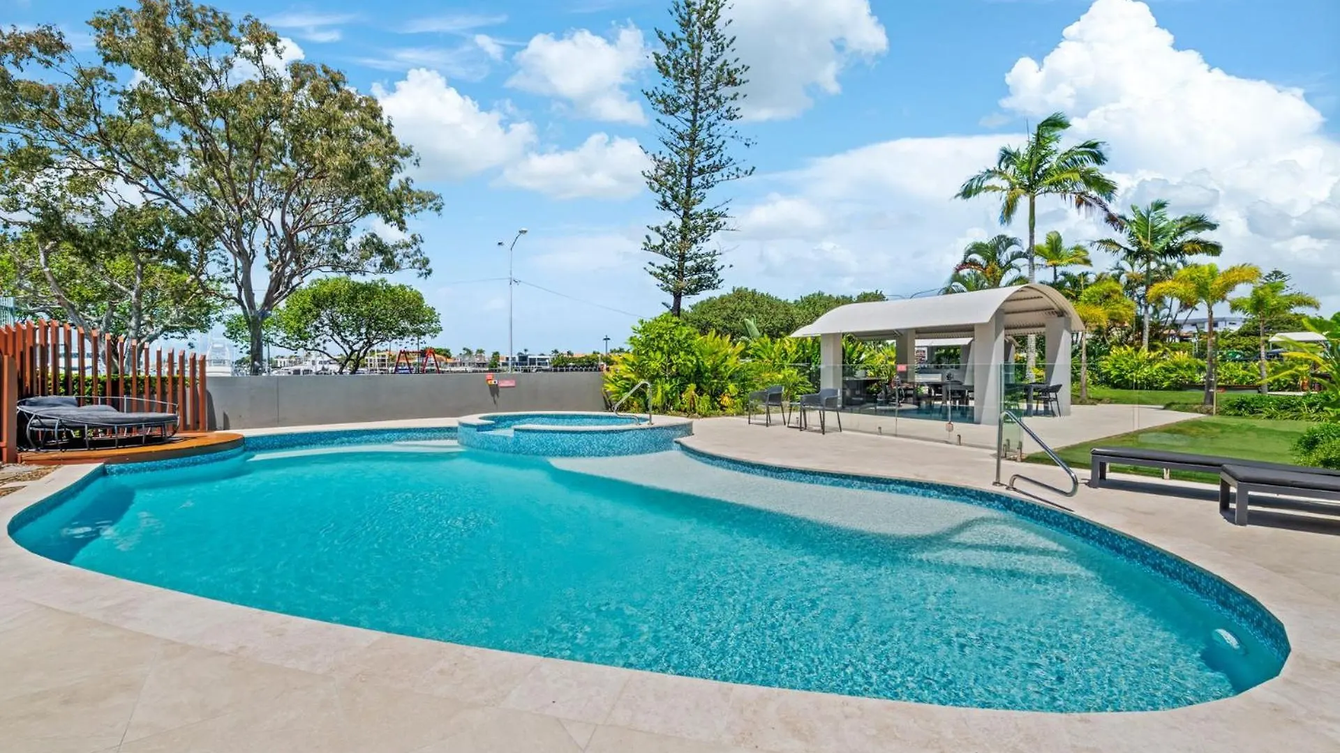 4 Bedroom Apartment In Amazing Riverdance, In The Heart Of Mooloolaba 0*,  Australien